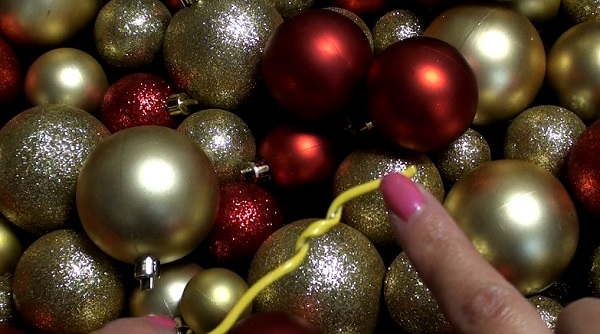 【DIY】簡単！クリスマス ハンガーリースの作り方 ★ How to make a Christmas Ornament Wreath